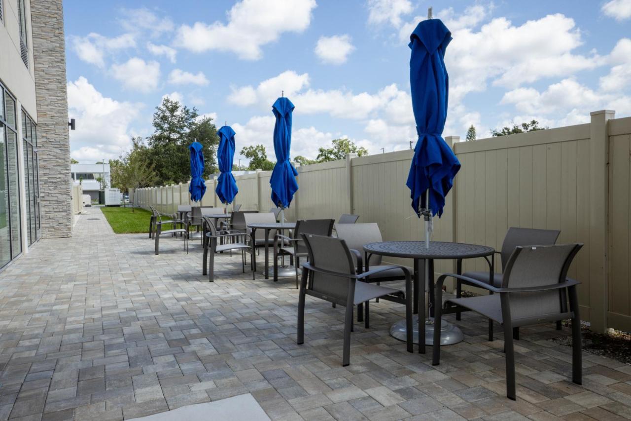 Holiday Inn Express & Suites Tampa Stadium - Airport Area By Ihg Экстерьер фото