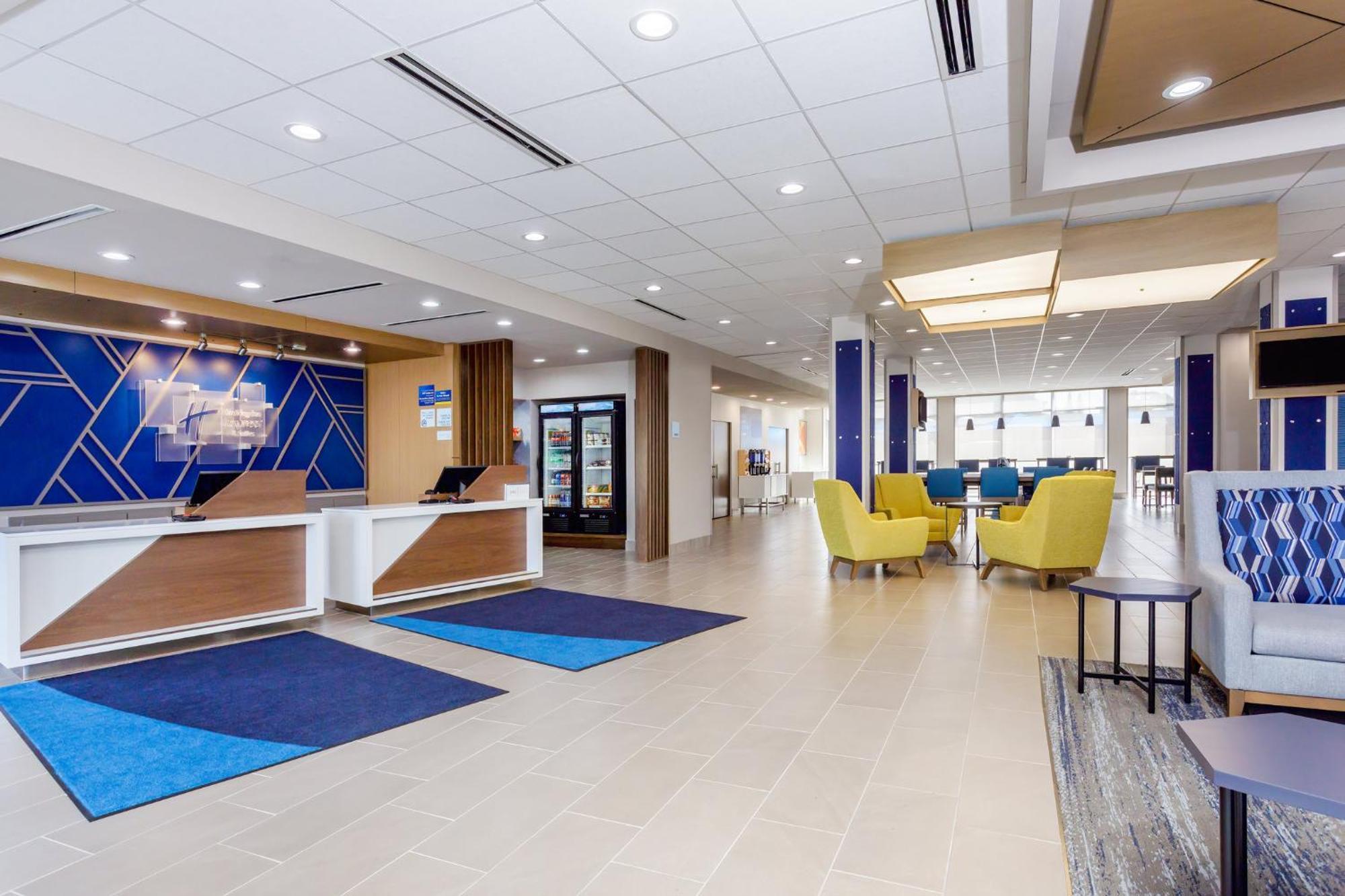 Holiday Inn Express & Suites Tampa Stadium - Airport Area By Ihg Экстерьер фото