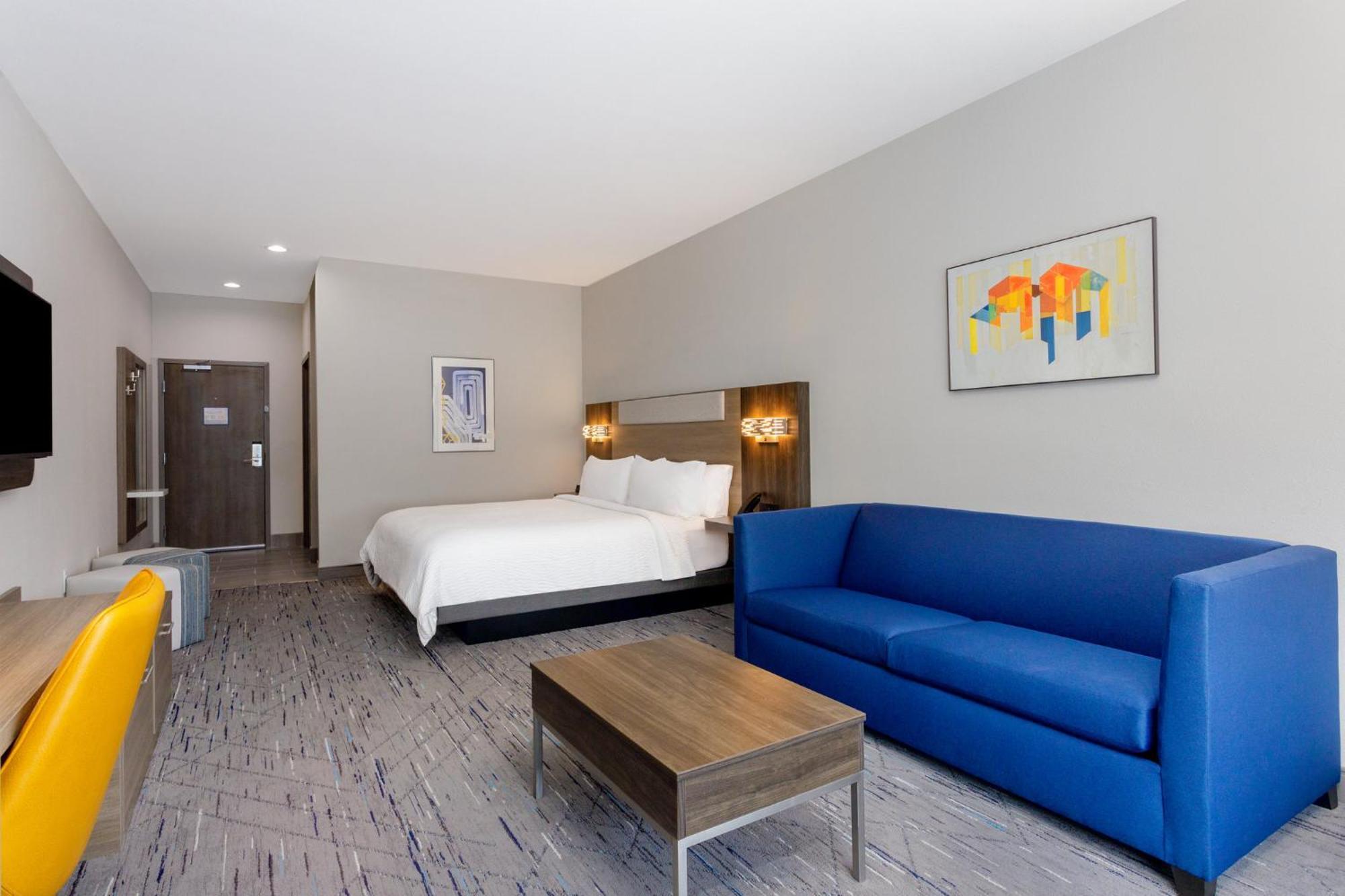 Holiday Inn Express & Suites Tampa Stadium - Airport Area By Ihg Экстерьер фото